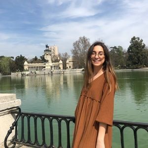 Meet your Posher, Emma